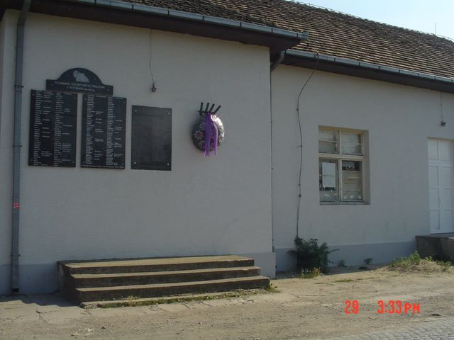 120